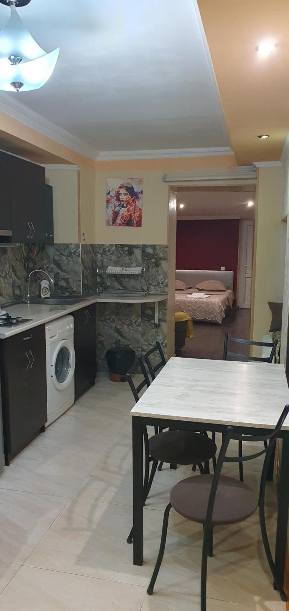 Georgi Apartment Тбилиси Екстериор снимка